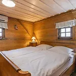 Počitniška hiša Vineyard Skatlar *