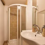 Vineyard Skatlar * Otocec