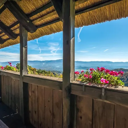 Vineyard Skatlar Vikendica