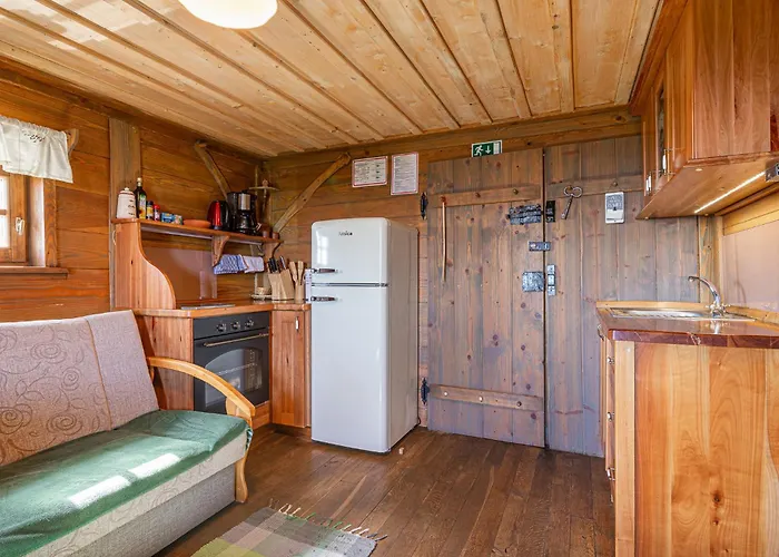 Vineyard Skatlar Otočec